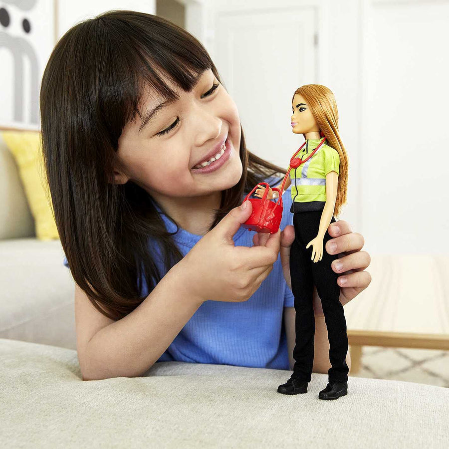 Barbie Paramedic Doll, Petite Brunette (12-in), Role-play Clothing & Accessories: Stethoscope, Medical Bag, Great Toy Gift for Ages 3 Years Old & Up