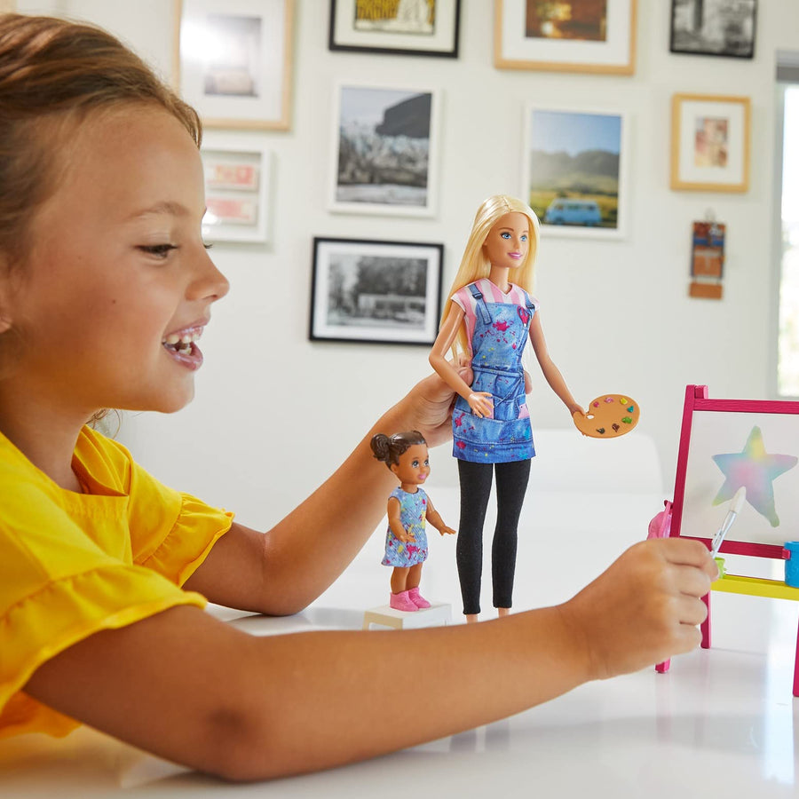 Barbie Art Teacher Playset with Blonde Doll, Toddler Doll, Easel with Color-Change Feature, Palette, Brush, Containers, Step Stool for Ages 3 and Up