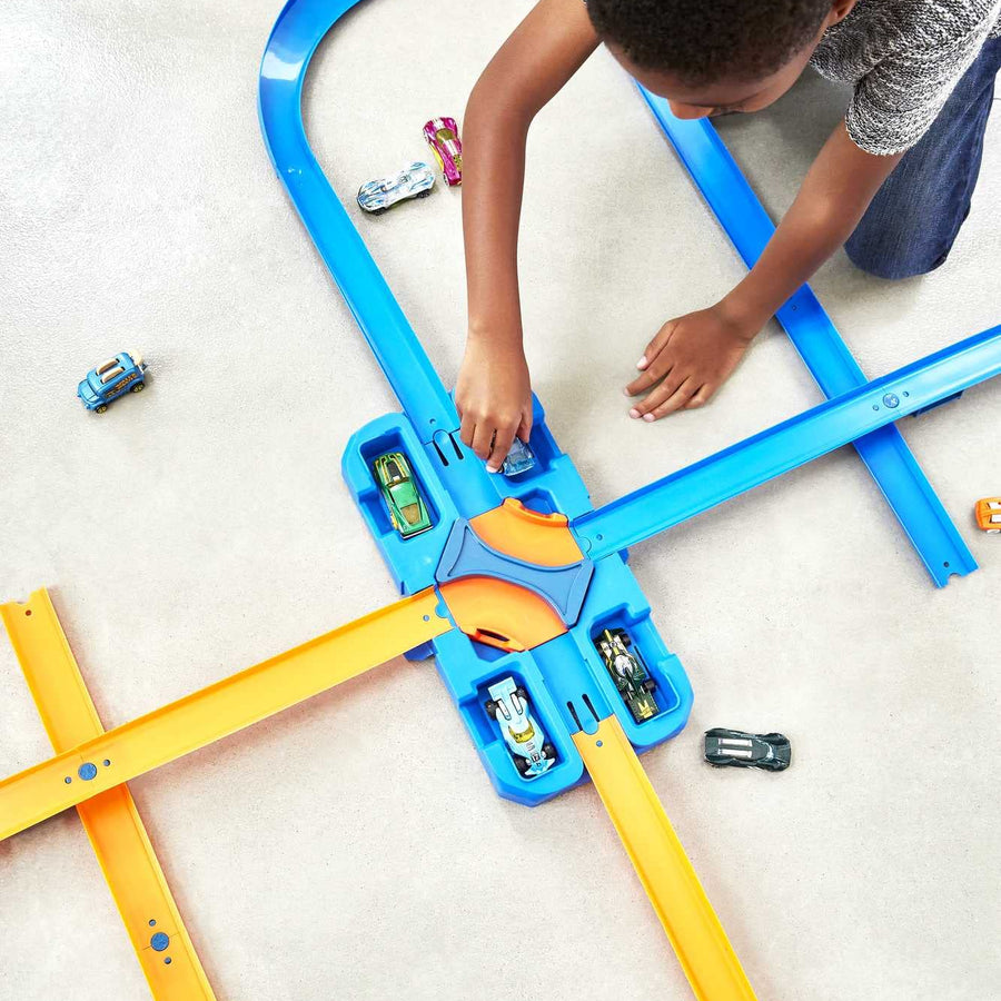 Hot Wheels Track Builder Stunt Box Gift Set Ages 6 to 12
