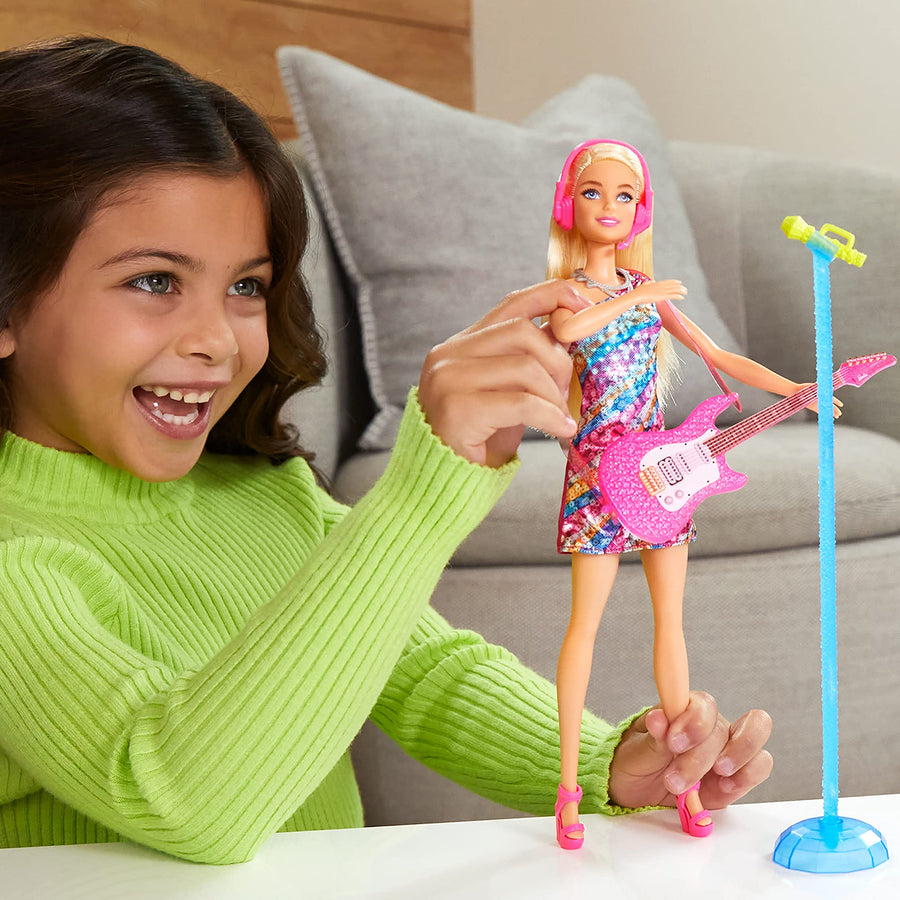 Barbie: Big City, Big Dreams Singing Barbie “Malibu” Roberts Doll (11.5-in Blonde) with Music, Light-Up Feature, Microphone & Accessories, Gift for 3 to 7 Year Olds