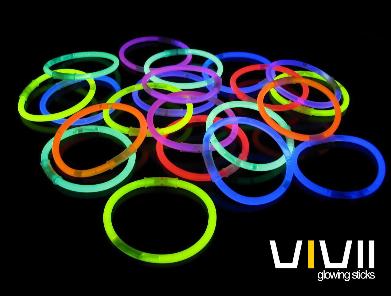 Vivii Glowsticks, 100 Light up Toys Glow Stick Bracelets Mixed Colors Party Favors Supplies (Tube of 100)