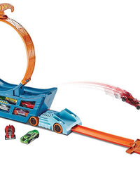 Hot Wheels Transporter Truck Mobile Play Set Large Loop Collapsible Launcher Room for 18 Die-Cast 1:16 Vehicles Ages 3 and Up
