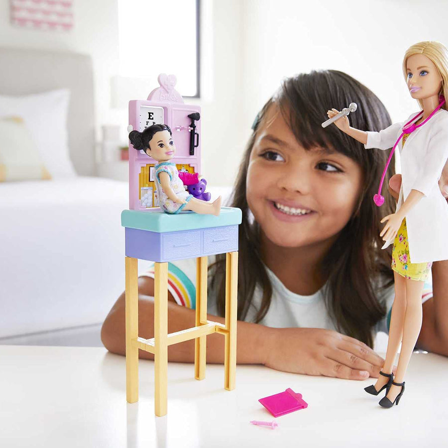 Barbie Pediatrician Playset, Blonde Doll (12-in), Exam Table, X-ray, Stethoscope, Tool, Clip Board, Patient Doll, Teddy Bear, Great Gift for Ages 3 Years Old & Up