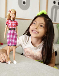 Barbie Fashionistas Dolls, Toy for Kids 3 to 8 Years Old
