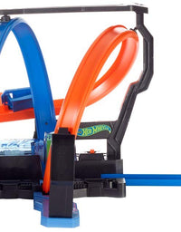 Hot Wheels Corkscrew Crash Track with Motorized Boosters [Amazon Exclusive]
