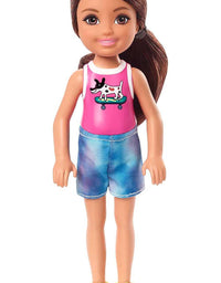 Barbie Chelsea Doll (6-inch Brunette) Wearing Sparkly Skirt, Molded Unicorn Top & Green Shoes, Gift for 3 to 7 Year Olds
