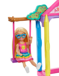Barbie Club Chelsea Doll and School Playset, 6-inch Blonde, with Accessories, Gift for 3 to 7 Year Olds
