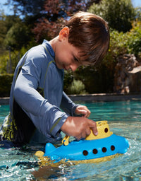 Green Toys Submarine in Yellow & blue - BPA Free, Phthalate Free, Bath Toy with Spinning Rear Propeller. Safe Toys for Toddlers, Babies
