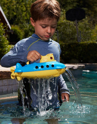 Green Toys Submarine in Yellow & blue - BPA Free, Phthalate Free, Bath Toy with Spinning Rear Propeller. Safe Toys for Toddlers, Babies
