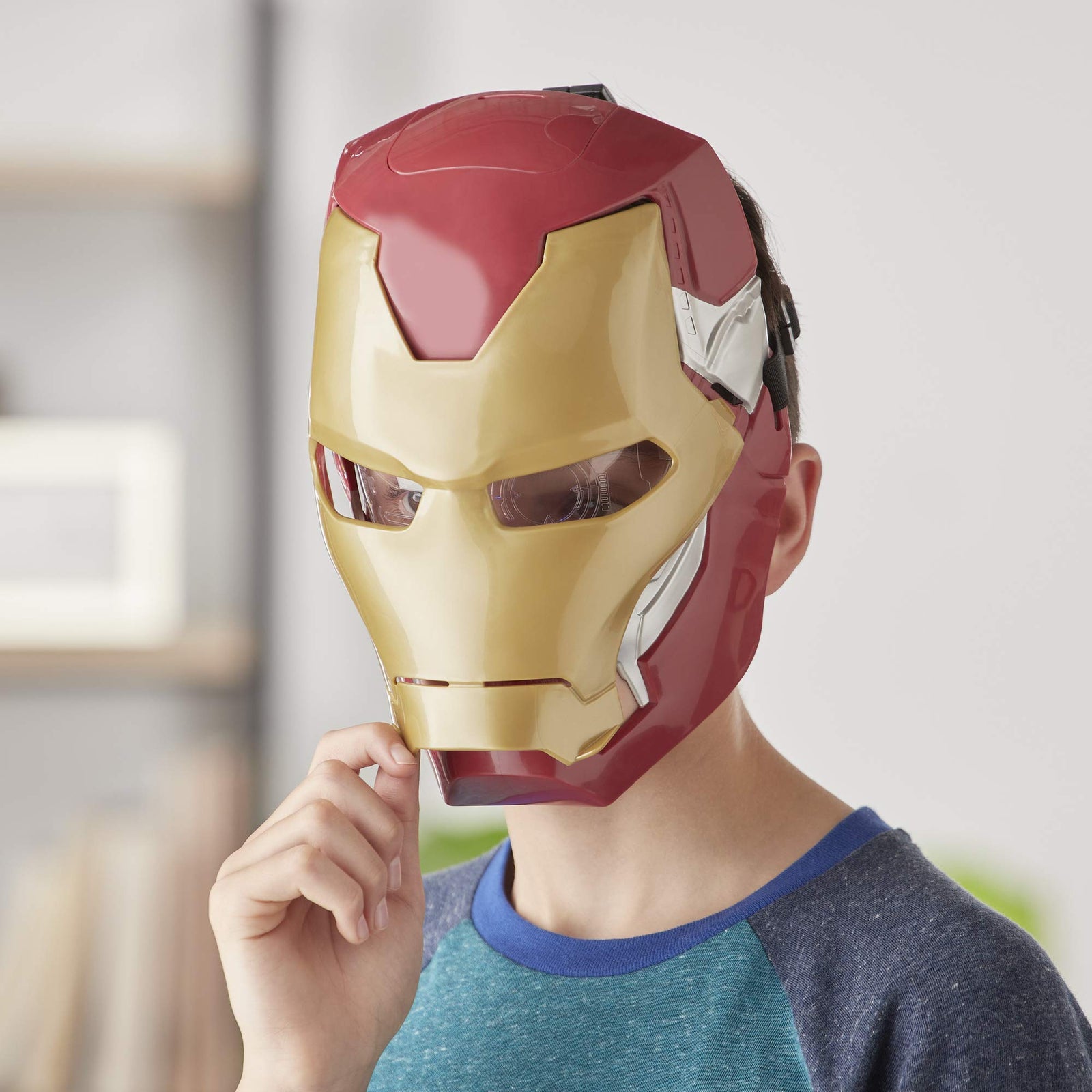 Avengers Marvel Iron Man Flip FX Mask with Flip-Activated Light Effects for Costume and Role-Play Dress Up Brown/a