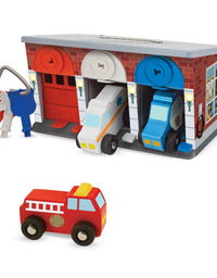 Melissa & Doug Toy Keys and Cars Wooden Rescue Vehicles and Garage (7 pcs) Red
