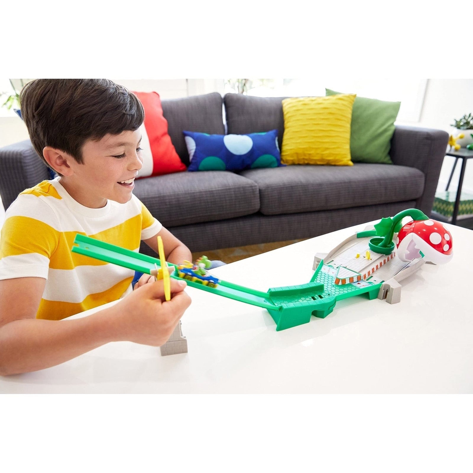 HOT WHEELS MARIOKART PIRANHA PLANT SLIDE Track set