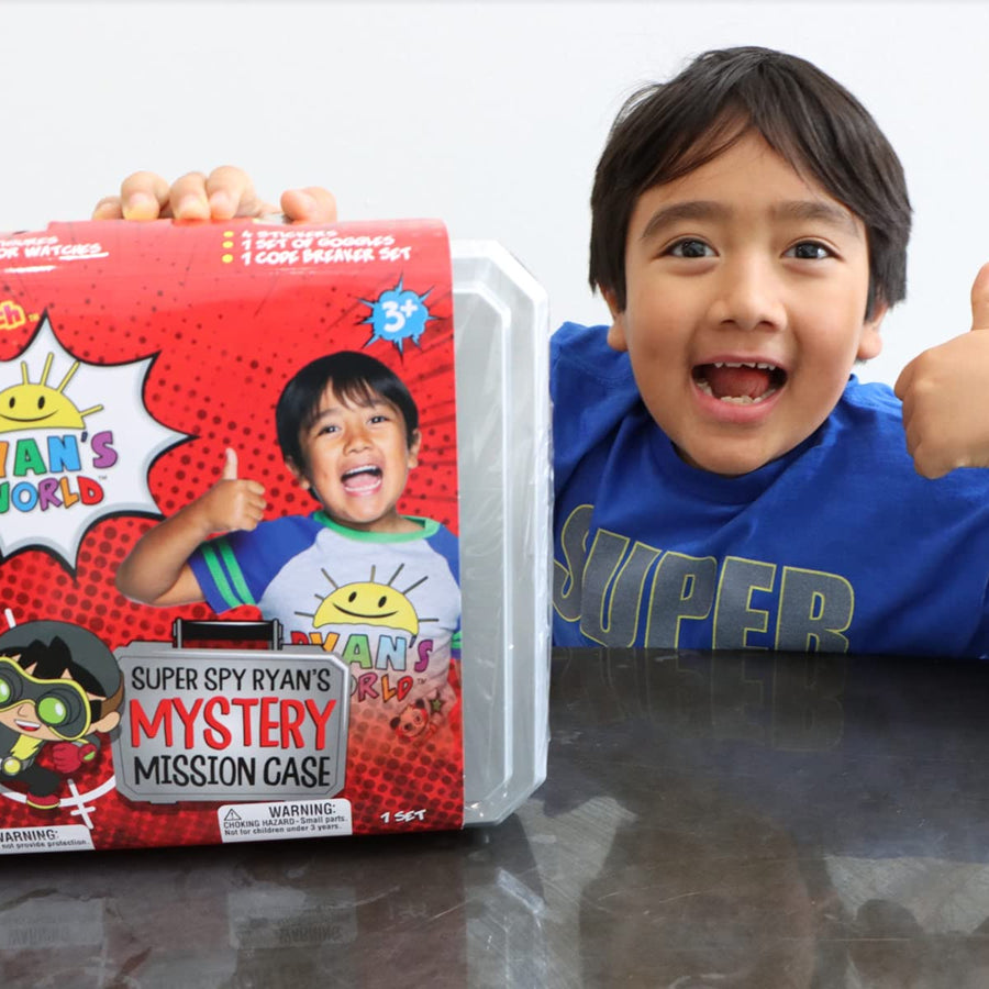 Ryan’s World Secret Agent Mystery Mission Case, Spy Case, 3 Exclusive Spy Figures, 2 Wrist Communicators, Flashlight, Goggles, Code Breaker Spinner, Stickers, Accessories, Unbox, [Amazon US Exclusive]