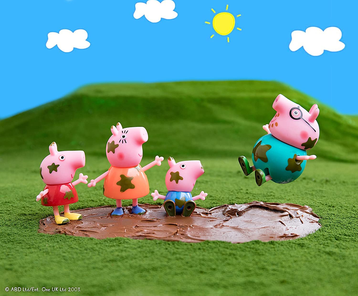 Peppa Pig Muddy Puddles Family 4-Figure Pack - Includes Peppa, George, Mummy & Daddy Pig - Toy Gift for Kids - Ages 3+