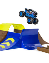 Monster Jam, Official Champ Ramp Freestyle Playset Featuring Exclusive 1:64 Scale Die-Cast Son-uva Digger Monster Truck, Kids Toys for Boys
