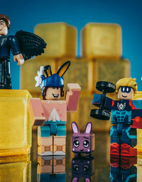 Roblox Celebrity Collection - Series 7 Mystery Figure 6-Pack [Includes 6 Exclusive Virtual Items]
