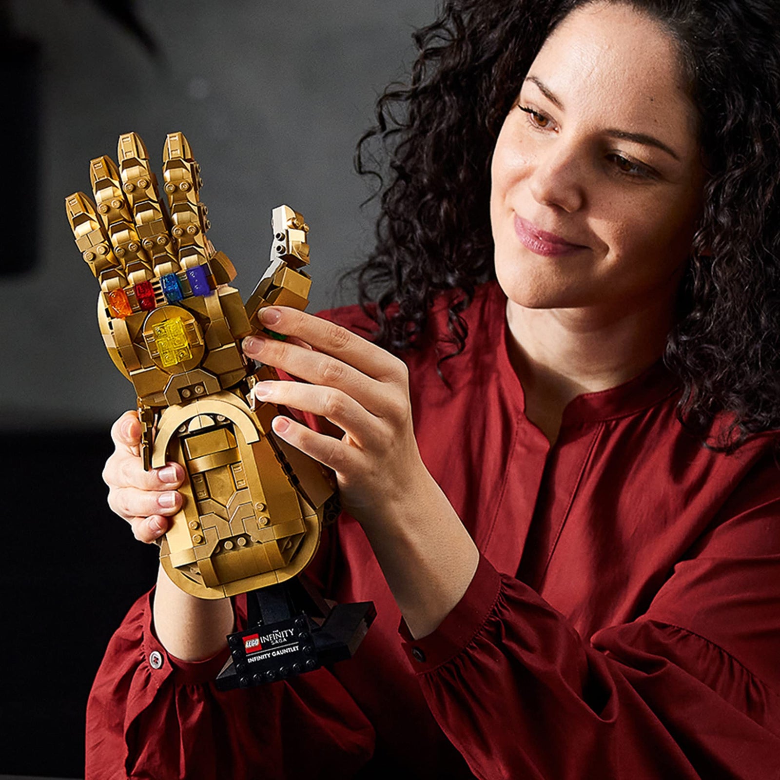 LEGO Marvel Infinity Gauntlet 76191 Collectible Building Kit; Thanos Right Hand Gauntlet Model with Infinity Stones (590 Pieces)