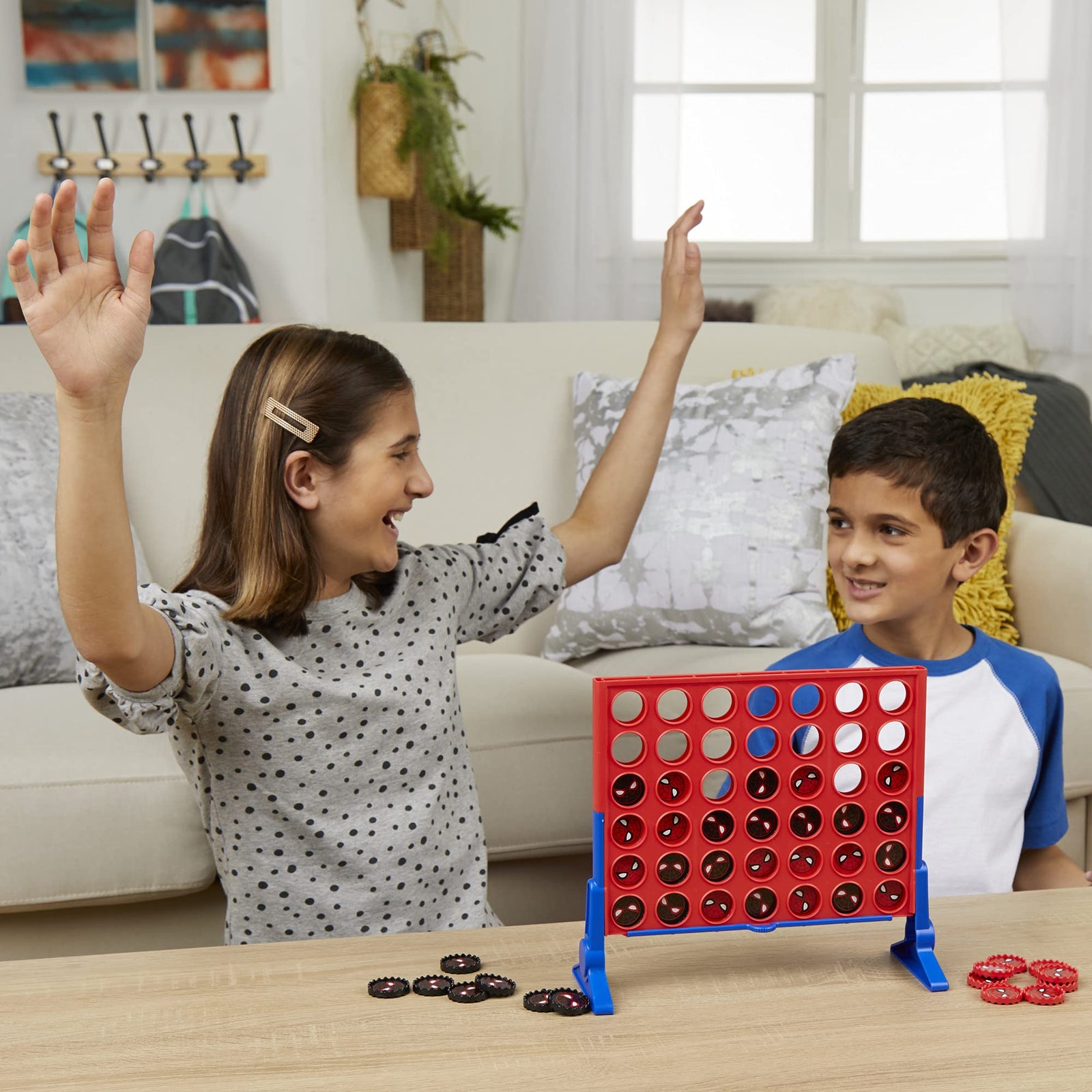 Hasbro Gaming Connect 4 Game: Marvel Spider-Man Edition, Connect 4 Gameplay, Strategy Game for 2 Players, Fun Board Game for Kids Ages 6 and Up (Amazon Exclusive)