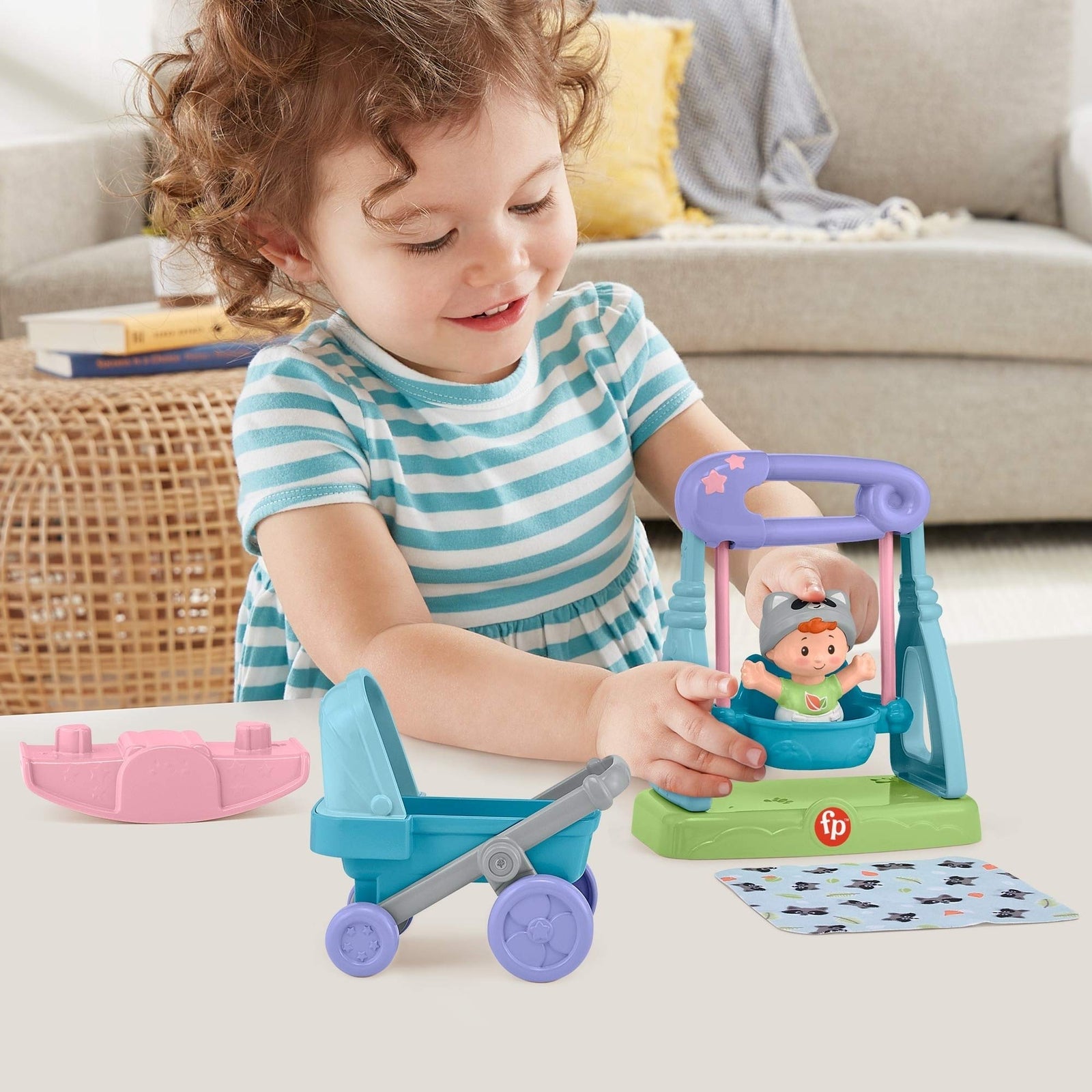 Fisher-Price Little People Swing & Stroll Babies Play Set with Figure and Pretend Outdoor Toys for Toddlers and Preschool Kids
