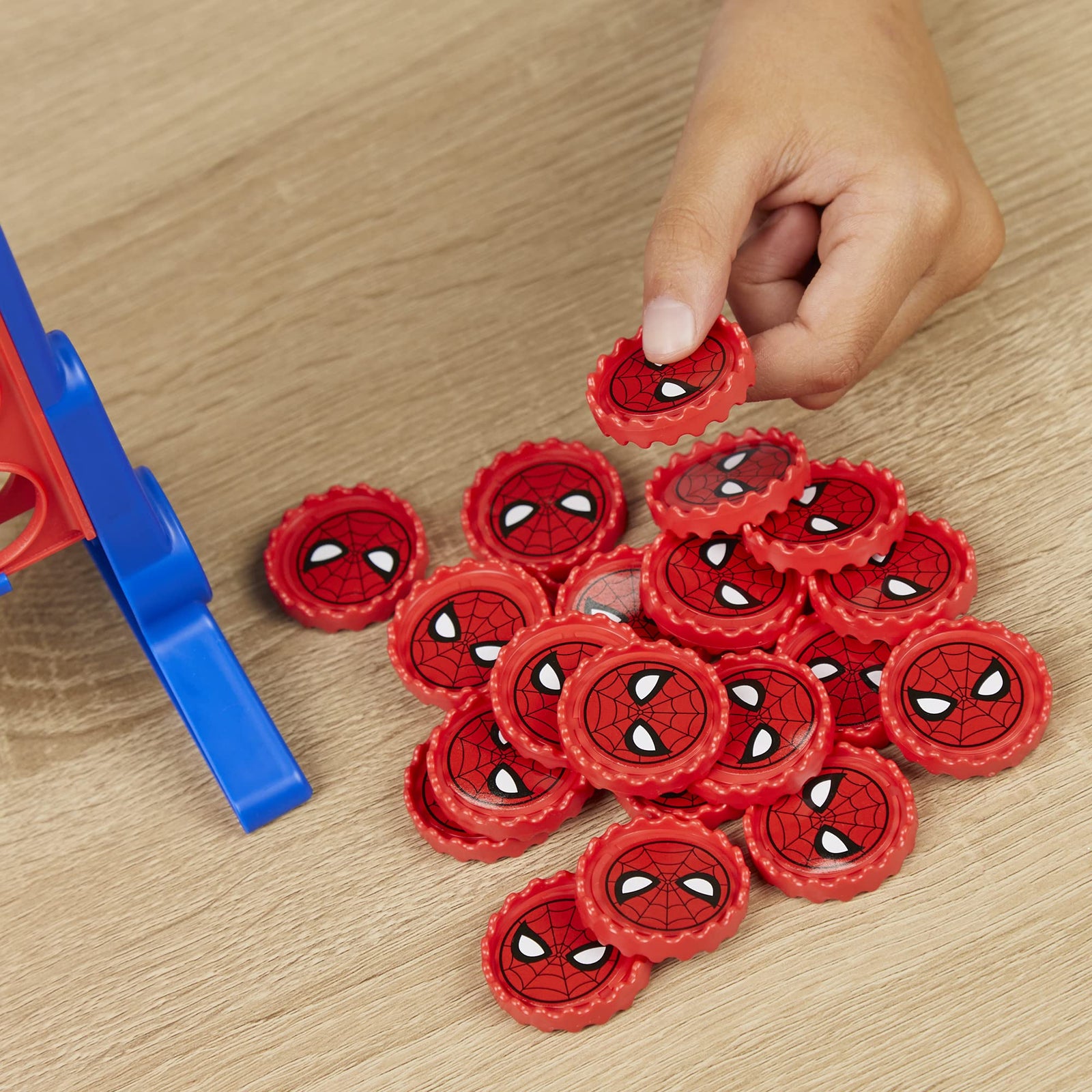 Hasbro Gaming Connect 4 Game: Marvel Spider-Man Edition, Connect 4 Gameplay, Strategy Game for 2 Players, Fun Board Game for Kids Ages 6 and Up (Amazon Exclusive)