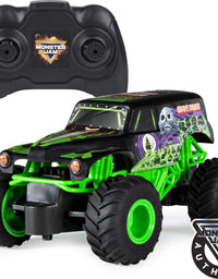 Monster Jam , Official Grave Digger Remote Control Monster Truck Toy, 1:24 Scale, 2.4 GHz, for Ages 4 and Up
