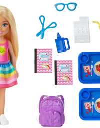 Barbie Club Chelsea Doll and School Playset, 6-inch Blonde, with Accessories, Gift for 3 to 7 Year Olds
