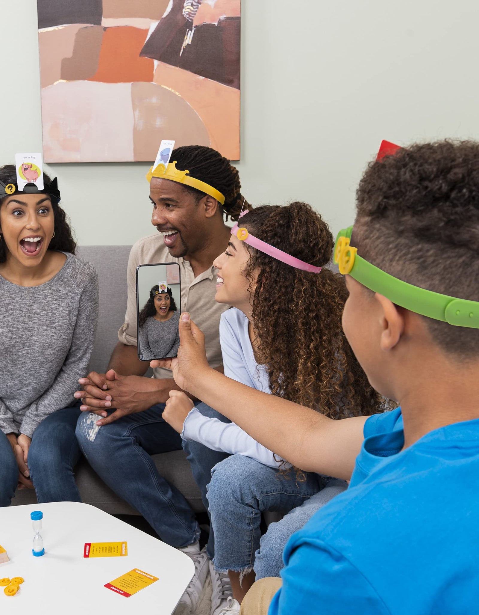 Spin Master Hedbanz Picture Guessing Board Game New Edition, for Families and Kids Ages 8 and up