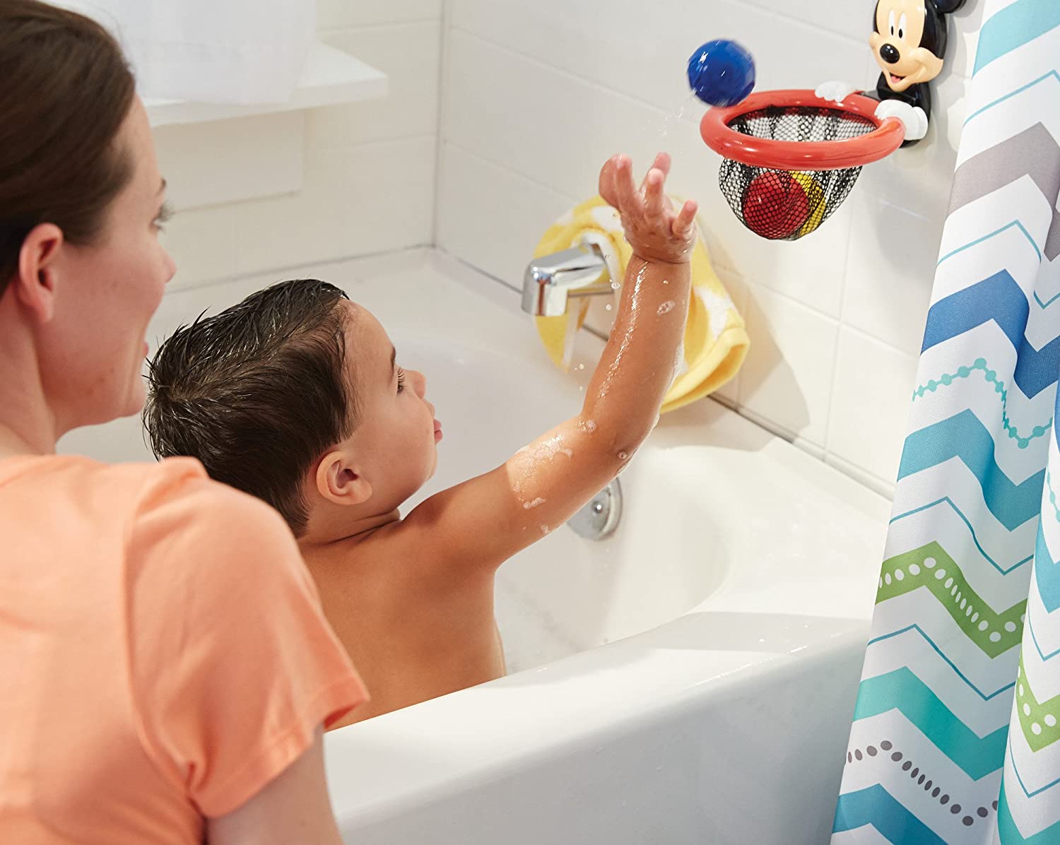 The First Years Disney Baby Shoot and Store Bath Toy, Mickey Mouse