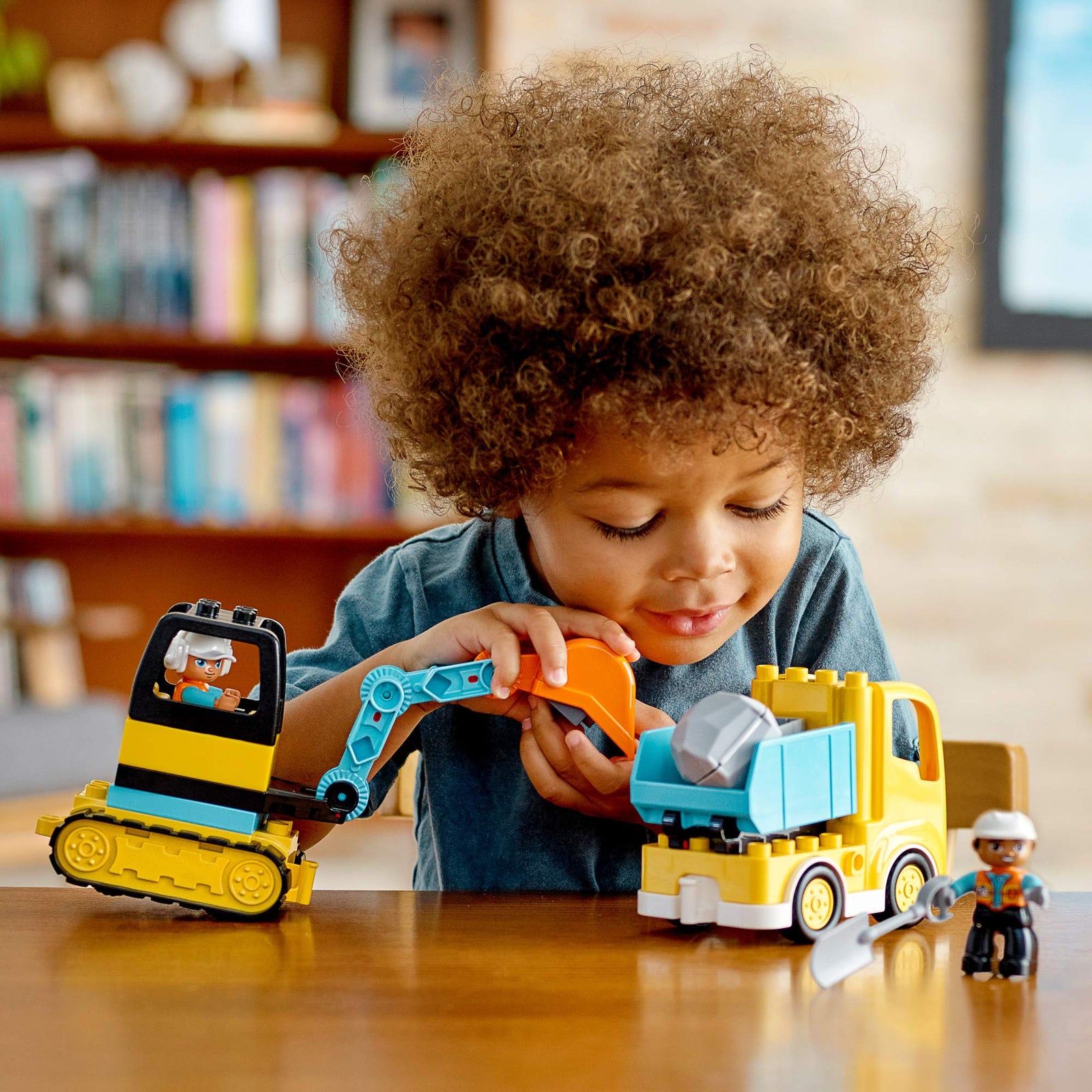 LEGO DUPLO Construction Truck & Tracked Excavator 10931 Building Site Toy for Kids Aged 2 and Up; Digger Toy and Tipper Truck Building Set for Toddlers, New 2020 (20 Pieces)