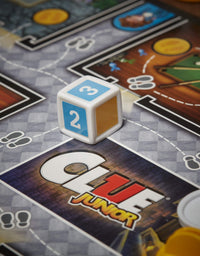 Clue Junior Board Game for Kids Ages 5 and Up, Case of The Broken Toy, Classic Mystery Game for 2-6 Players
