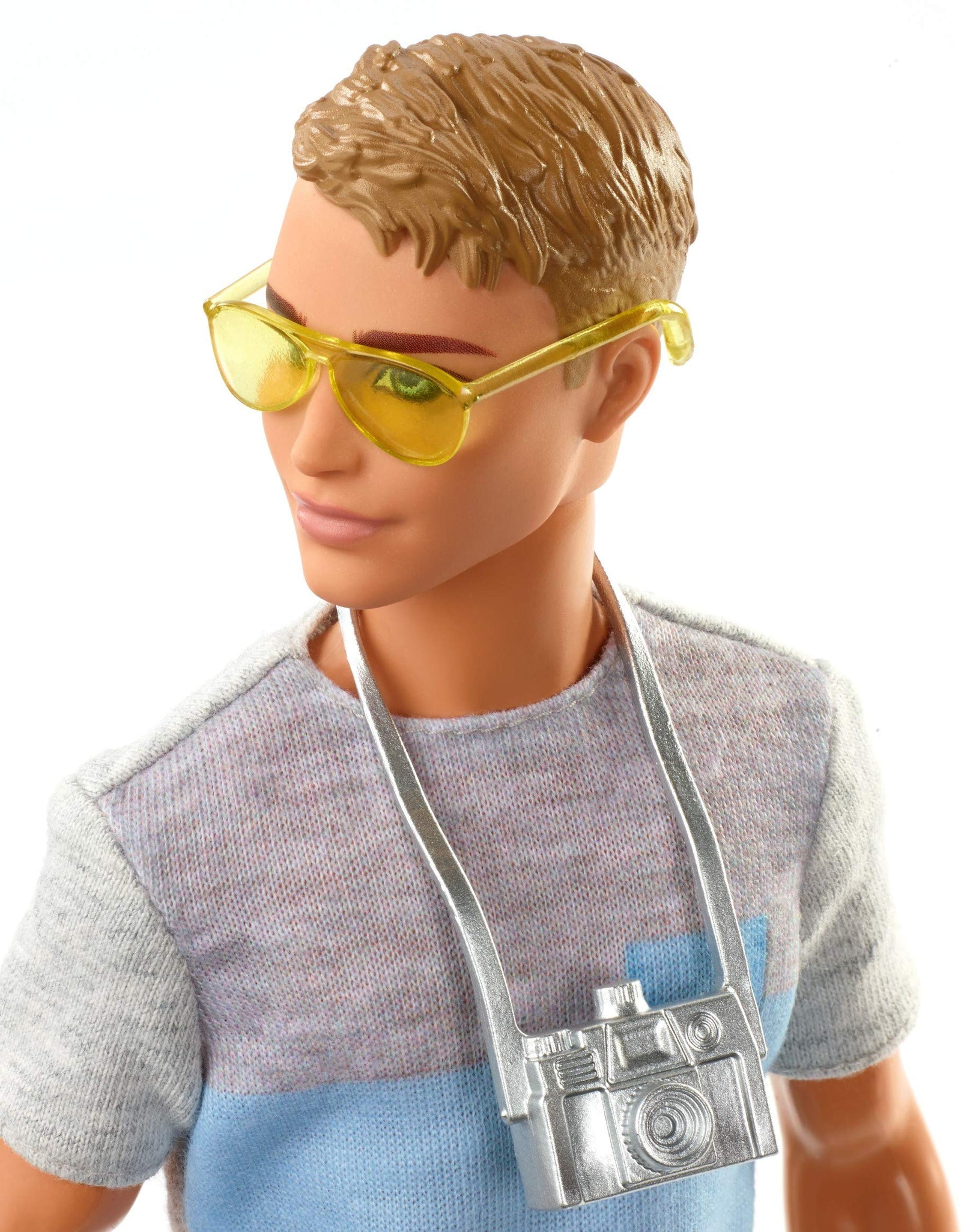 Barbie Travel Ken Doll, Dark Blonde, with 5 Accessories Including a Camera and Backpack, for 3 to 7 Year Olds [Amazon Exclusive]