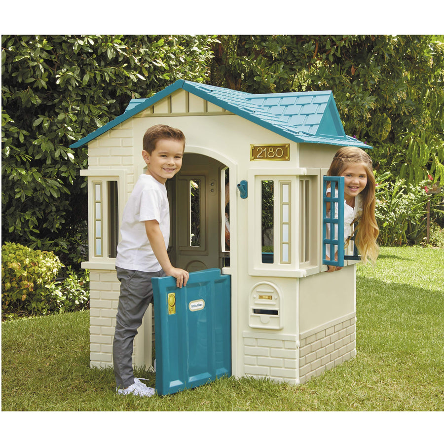 Little Tikes Cape Cottage Playhouse for Kids - Outdoor Playset and Indoor Playground for Toddlers with 2 Working Doors - Pretend Play House Educational and Interactive Toy