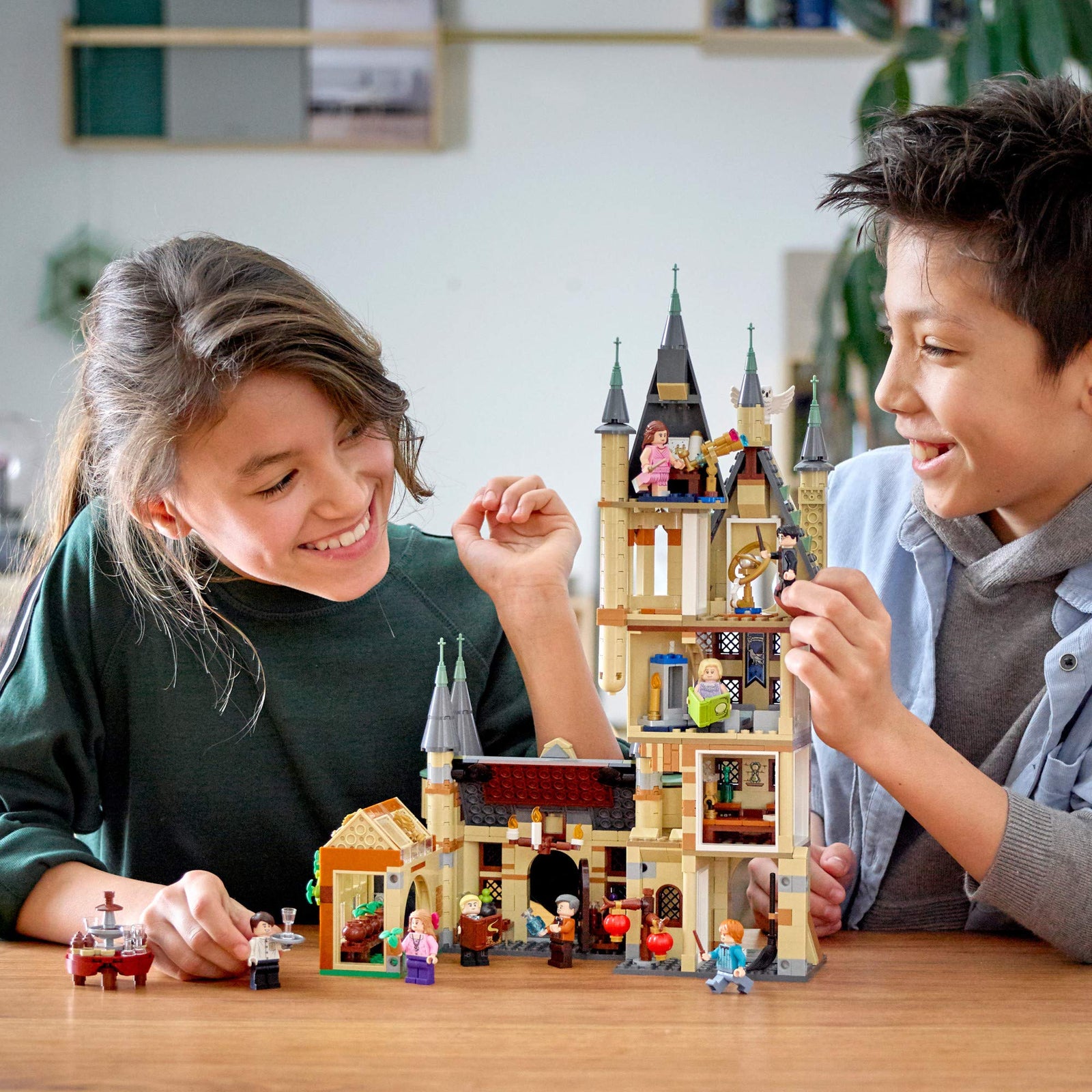LEGO Harry Potter Hogwarts Astronomy Tower 75969; Great Gift for Kids Who Love Castles, Magical Action Minifigures and Harry Potter and The Half Blood Prince Toys (971 Pieces)