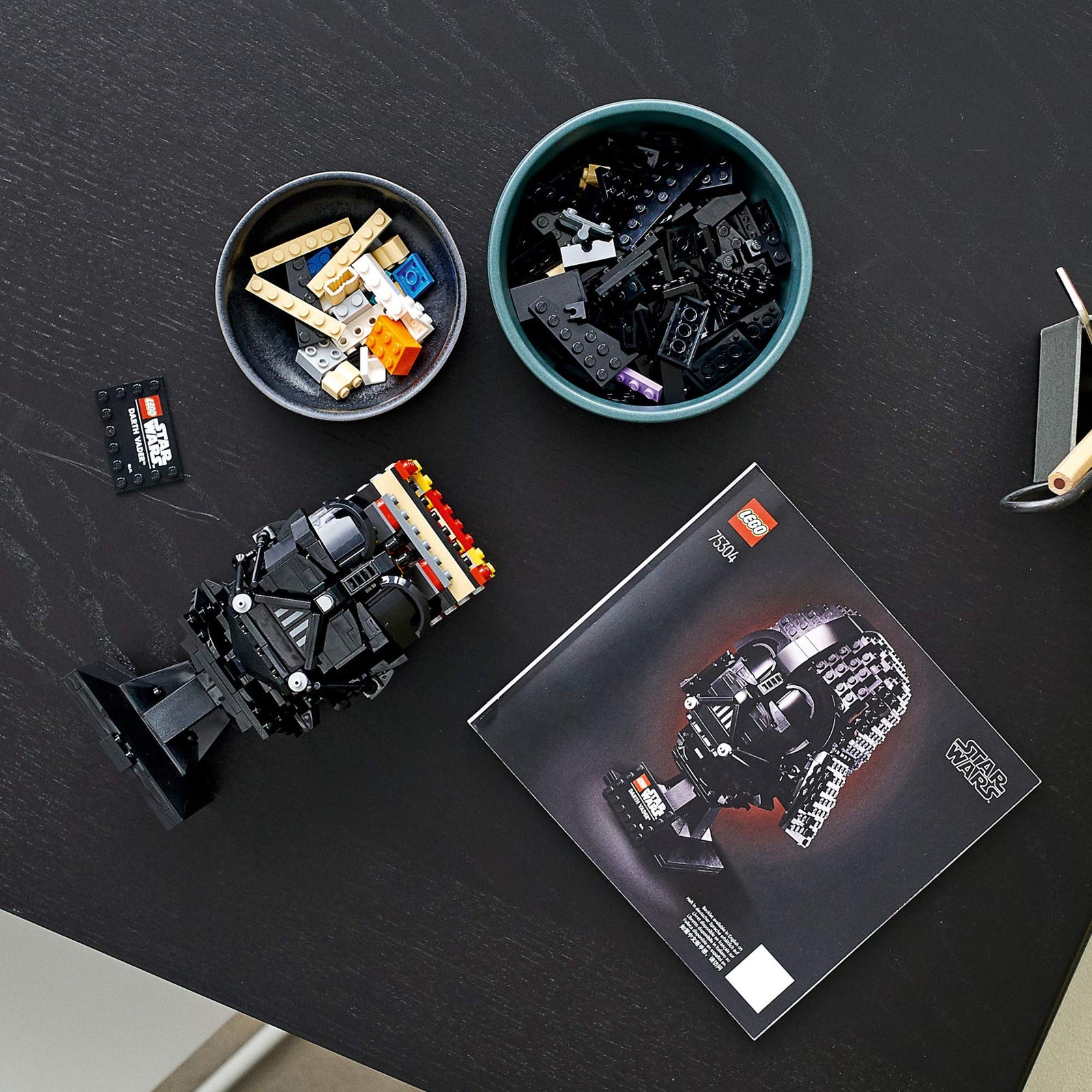 LEGO Star Wars Darth Vader Helmet 75304 Collectible Building Toy, New 2021 (834 Pieces)