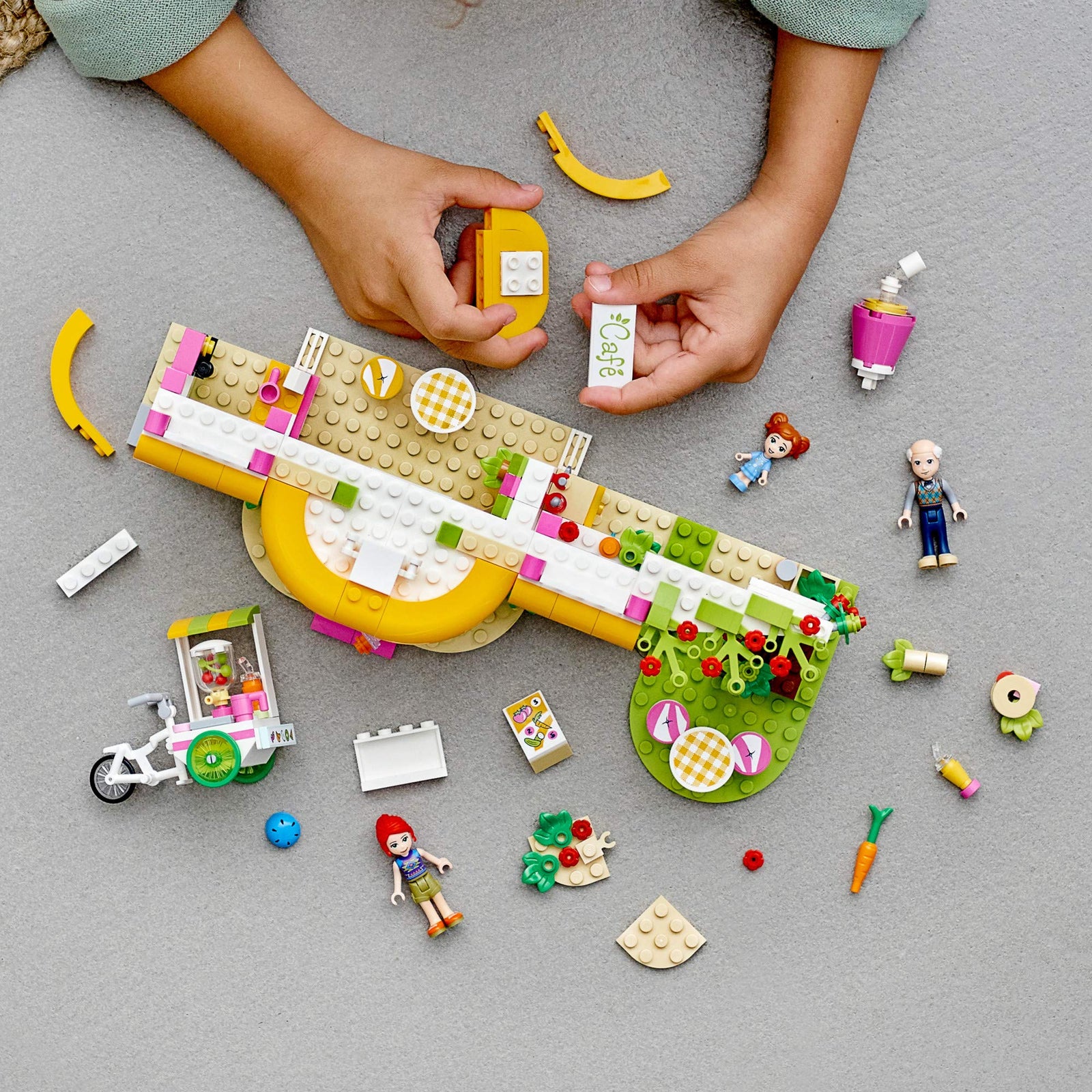 LEGO Friends Heartlake City Organic Café 41444 Building Kit; Modern Living Set for Kids Comes Friends Mia, New 2021 (314 Pieces)